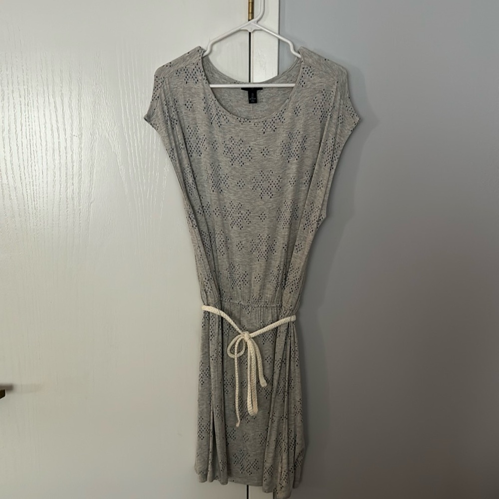 Short sleeve dress